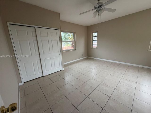 1422 NW 26th Avenue top, Miami, FL 33125