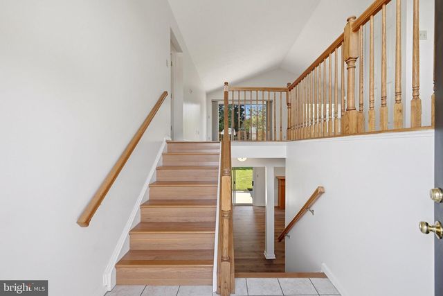 123 FAIRFAX DR, Stephens City, VA 22655