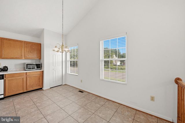 123 FAIRFAX DR, Stephens City, VA 22655