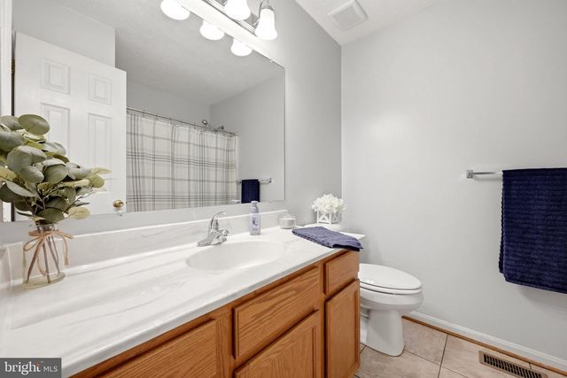 123 FAIRFAX DR, Stephens City, VA 22655
