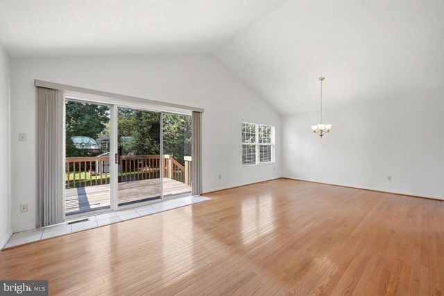 123 FAIRFAX DR, Stephens City, VA 22655