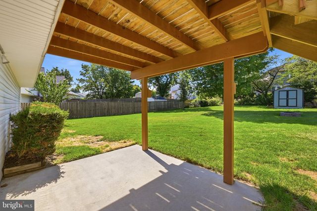 123 FAIRFAX DR, Stephens City, VA 22655