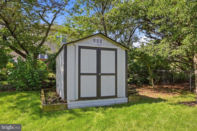 123 FAIRFAX DR, Stephens City, VA 22655