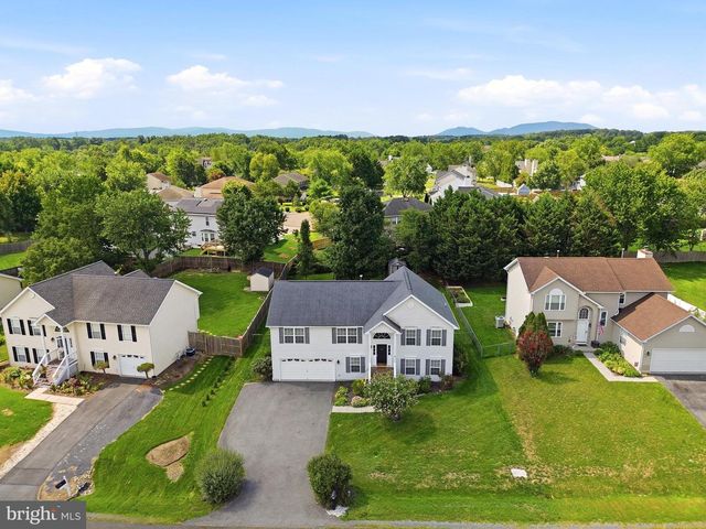 123 FAIRFAX DR, Stephens City, VA 22655