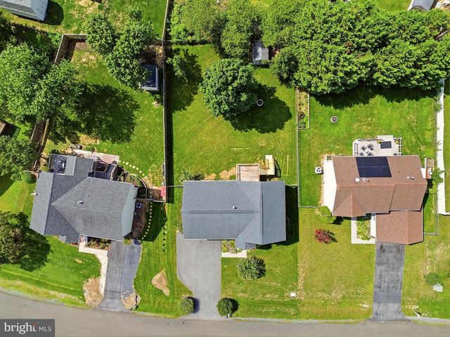 123 FAIRFAX DR, Stephens City, VA 22655