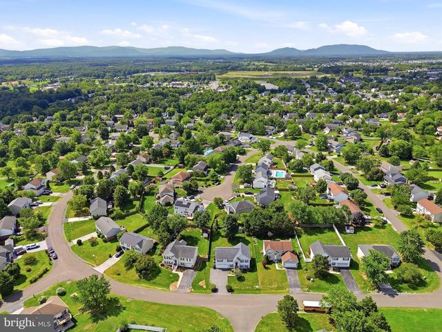 123 FAIRFAX DR, Stephens City, VA 22655