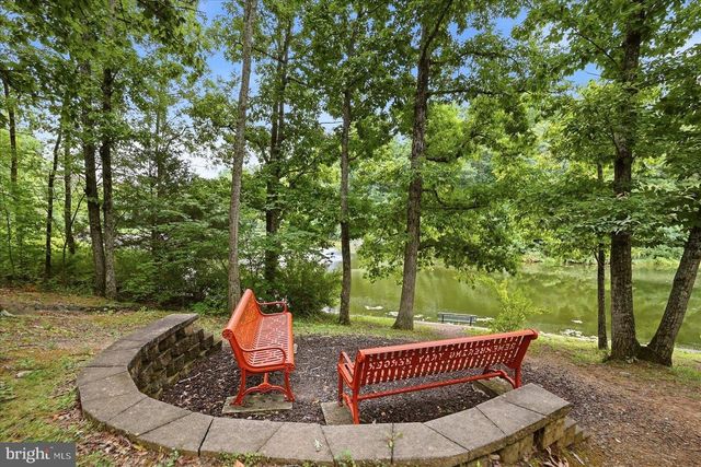 123 FAIRFAX DR, Stephens City, VA 22655