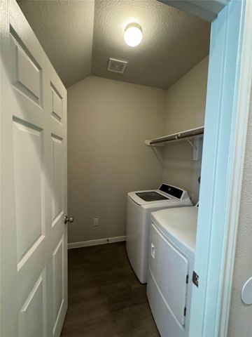 149 Camelot Place Court, Conroe, TX 77304