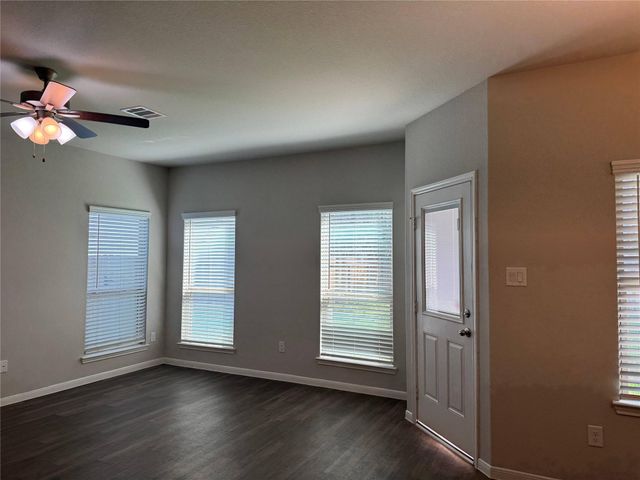 149 Camelot Place Court, Conroe, TX 77304