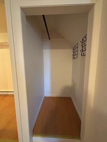 2 Shepherd Ave 3, Boston, MA 02115