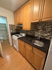 2 Shepherd Ave 3, Boston, MA 02115