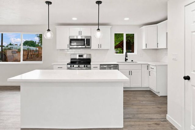 1366 W PARKWAY AVE, Salt Lake City, UT 84119