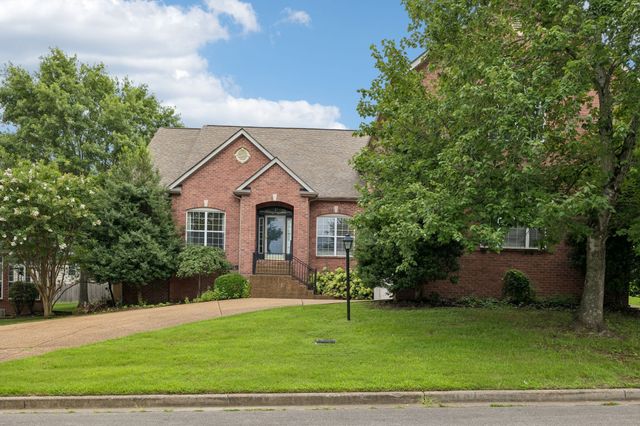 2205 Maple Grove Ln, Nashville, TN 37211