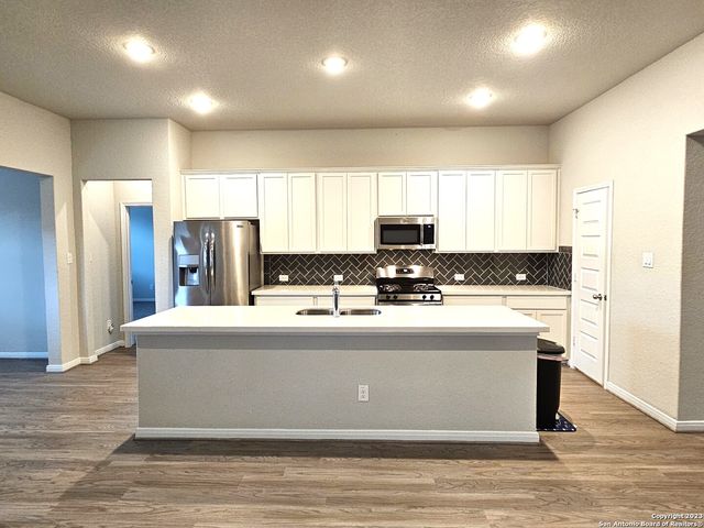 12549 ROTHAU DR, Schertz, TX 78154