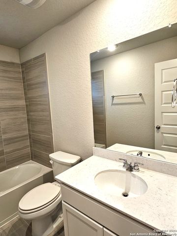 12549 ROTHAU DR, Schertz, TX 78154