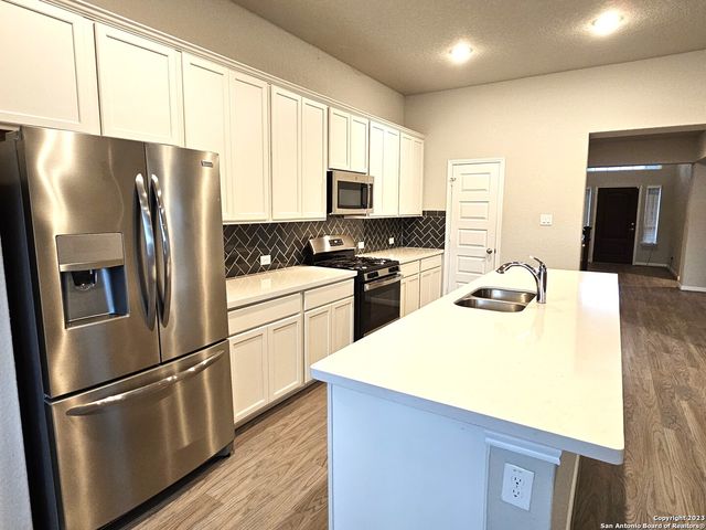 12549 ROTHAU DR, Schertz, TX 78154