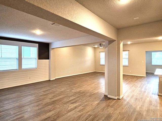 12549 ROTHAU DR, Schertz, TX 78154