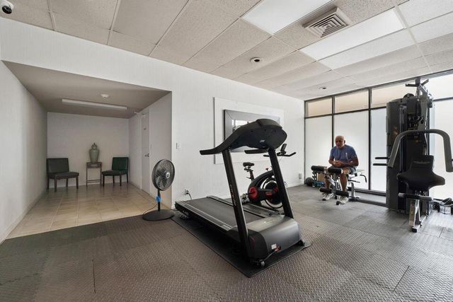 2400 Presidential Way 1206, West Palm Beach, FL 33401