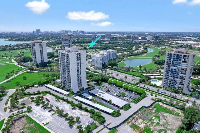 2400 Presidential Way 1206, West Palm Beach, FL 33401