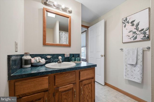 804 N REYMANN ST, Ranson, WV 25438