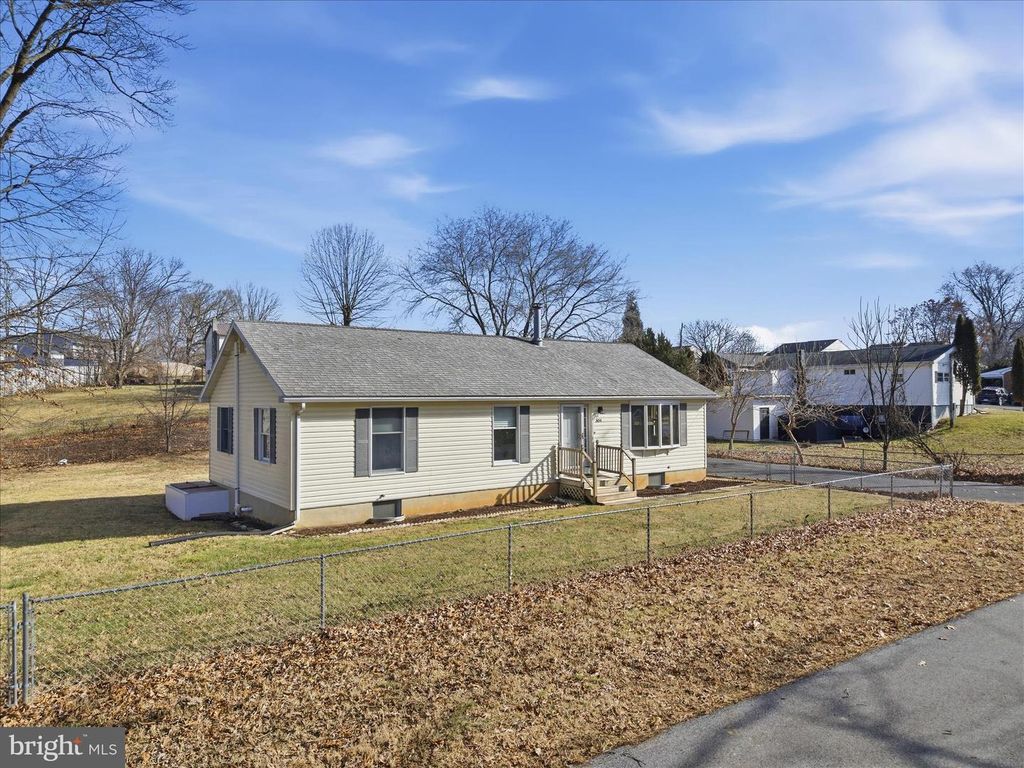 804 N REYMANN ST, Ranson, WV 25438