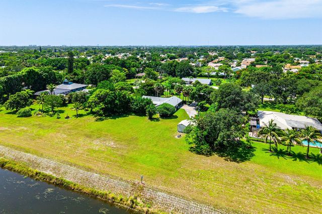 3725 Lone Pine Road, Delray Beach, FL 33445