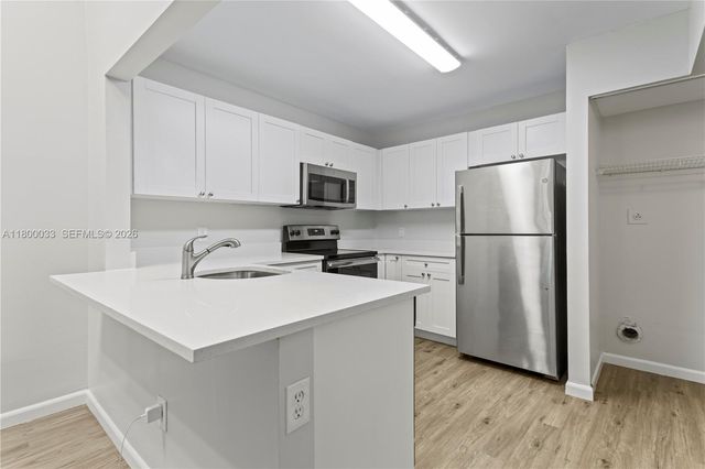 4159 Palm Bay Circle A, West Palm Beach, FL 33406