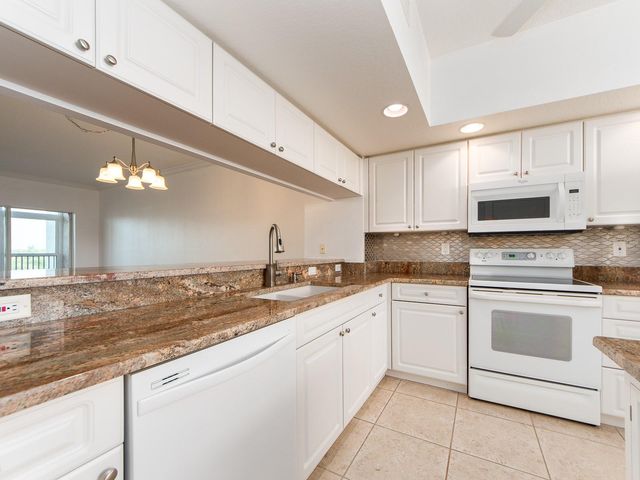 6550 SHORELINE DRIVE 7502, St Petersburg, FL 33708