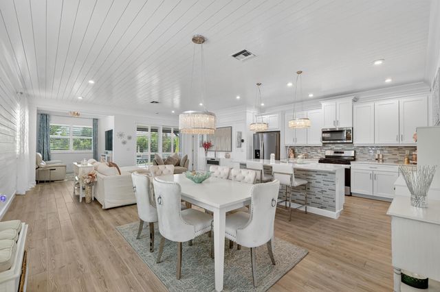 9866 SW Veronese Drive, Port St Lucie, FL 34987