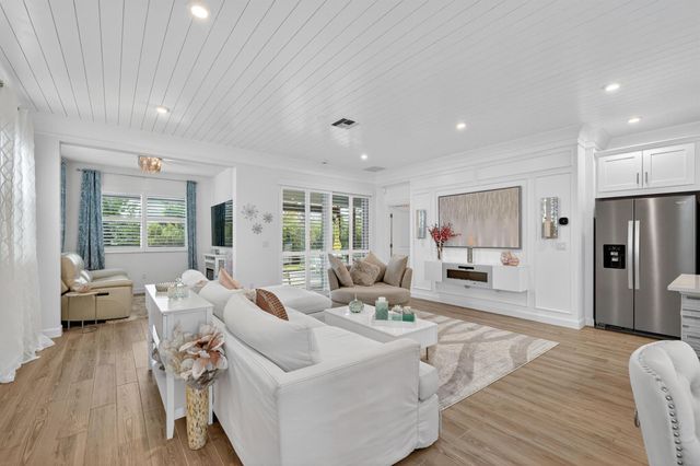 9866 SW Veronese Drive, Port St Lucie, FL 34987