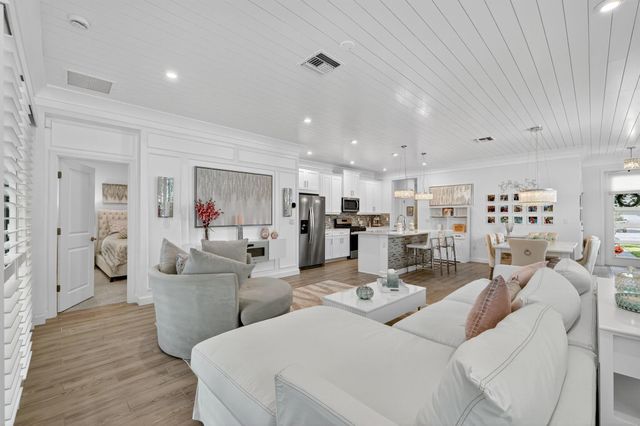 9866 SW Veronese Drive, Port St Lucie, FL 34987