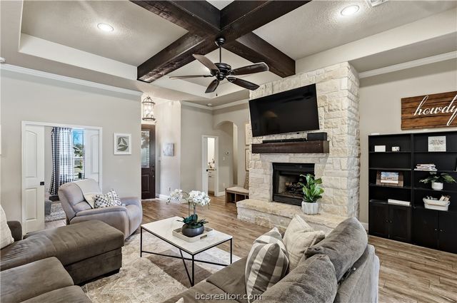 2129 Chestnut Oak Circle, College Station, TX 77845