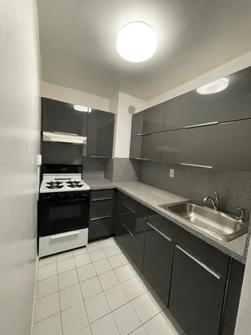 415 Beverly Road 1J, Brooklyn, NY 11218