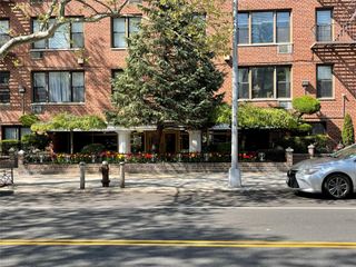 415 Beverly Road 1J, Brooklyn, NY 11218