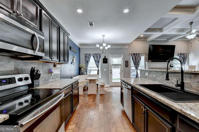 4331 Highland Gate Parkway, Gainesville, GA 30506