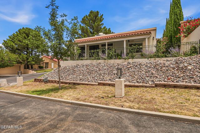 1077 LOS JARDINES Circle, El Paso, TX 79912