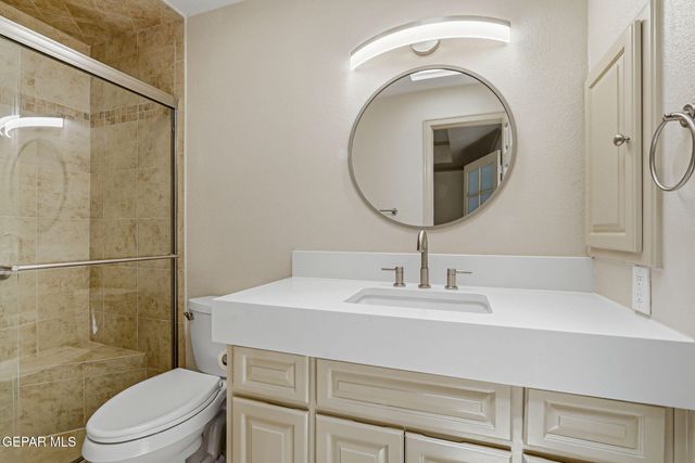 1077 LOS JARDINES Circle, El Paso, TX 79912