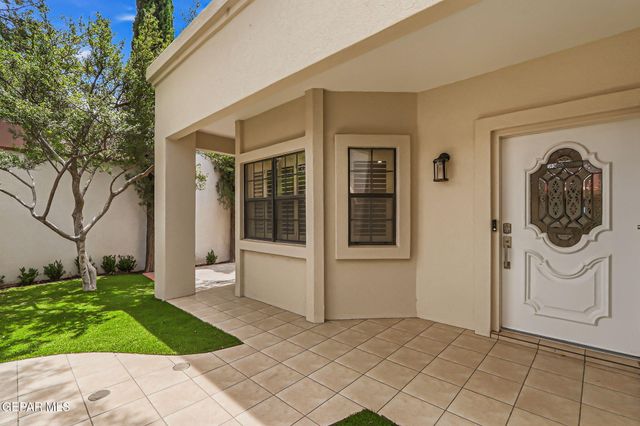 1077 LOS JARDINES Circle, El Paso, TX 79912
