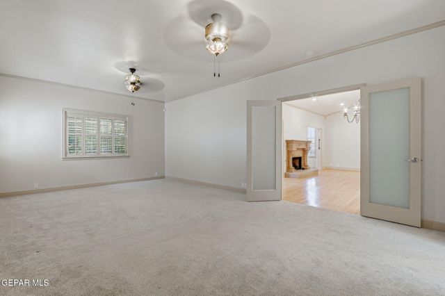 1077 LOS JARDINES Circle, El Paso, TX 79912