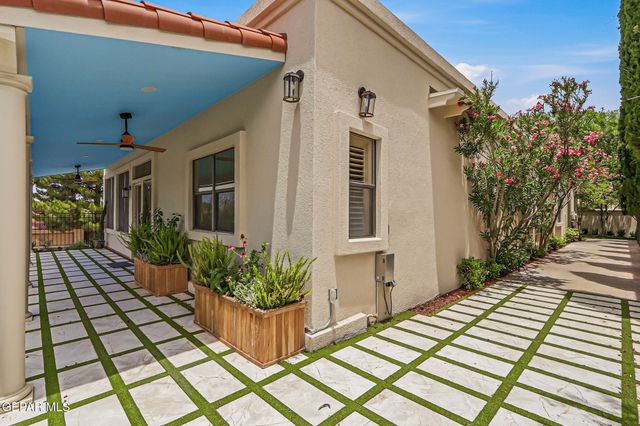 1077 LOS JARDINES Circle, El Paso, TX 79912
