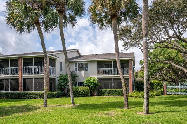 101 W Park Shores Circle 2, Indian River Shores, FL 32963