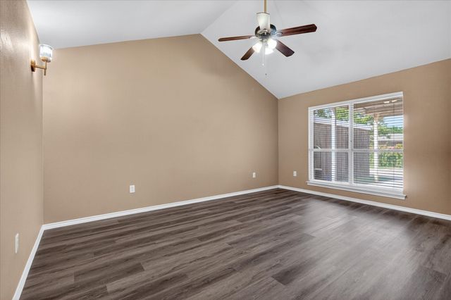 3132 Cedar Hill Street, Denton, TX 76209