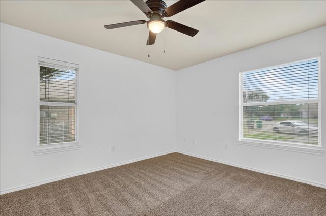 3132 Cedar Hill Street, Denton, TX 76209