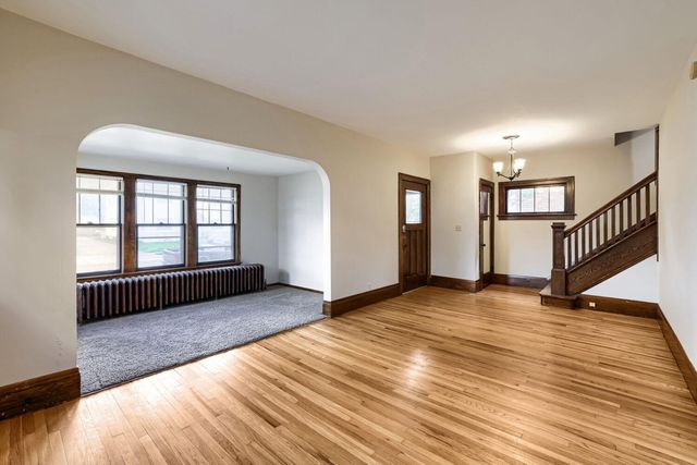 1549 Edmund Avenue, Saint Paul, MN 55104