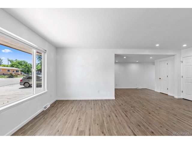 2141 E 84th Ave, Denver, CO 80229