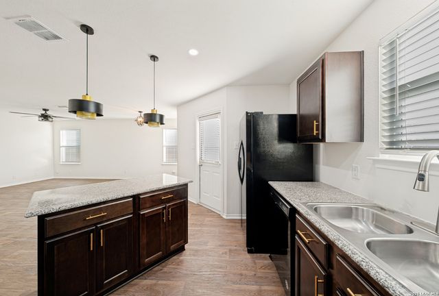 6541 LEGATO CURV, San Antonio, TX 78252