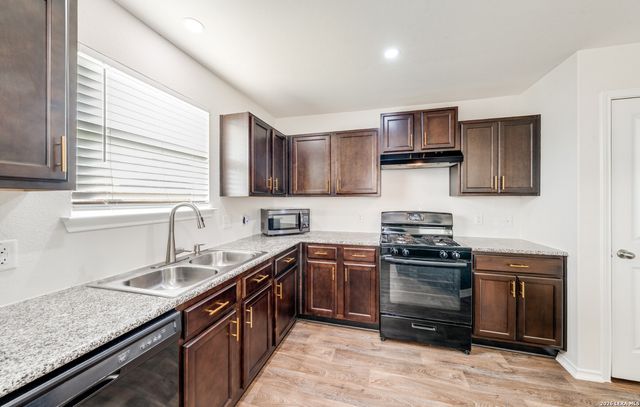 6541 LEGATO CURV, San Antonio, TX 78252