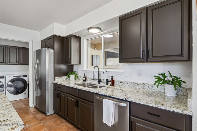 2801 Cloudcroft Circle, Las Cruces, NM 88011