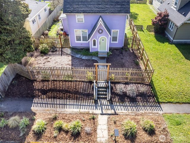 630 E 4th Street, Port Angeles, WA 98362