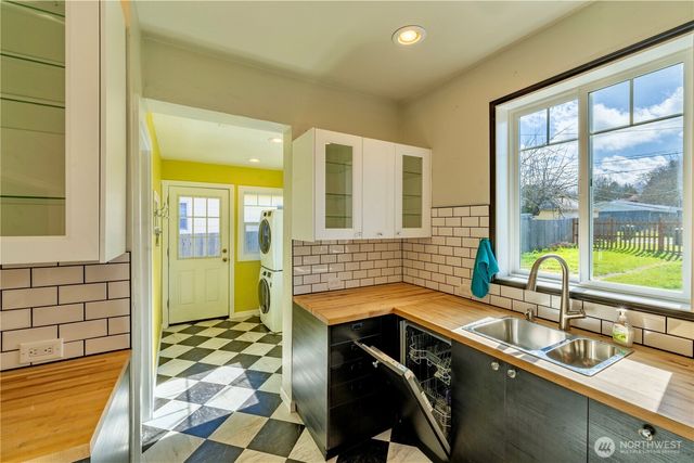 630 E 4th Street, Port Angeles, WA 98362